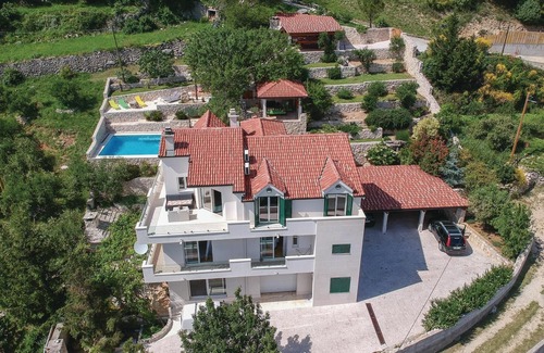 Klis House | 5 bedroom cozy home in Klis