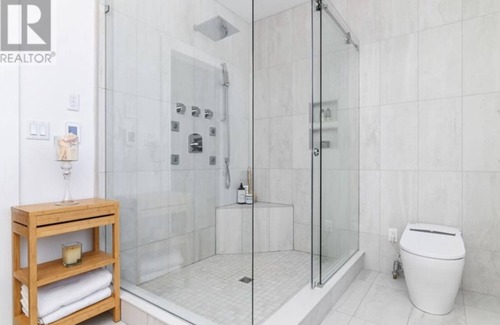 Carrying Place House | 5 bedroom estate home with full gym and hot tub