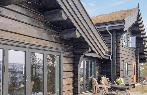 Tynset House | 5 bedroom gorgeous home in Tynset