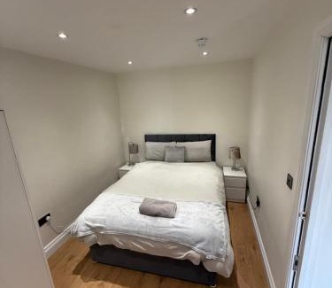 London Borough of Bromley House | 5 bedroom house in Orpington