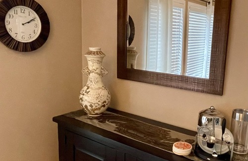 Lakeville House | 5 Bedroom Lake House on quiet street, walk to town