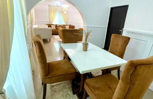Asokoro Apartment | 5 bedroom Modern Apartment