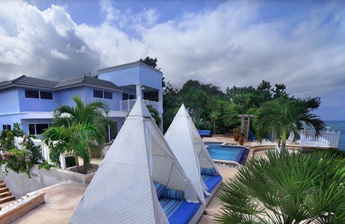 Salt Gut Villa | 5 bedroom private villa with chef and staff