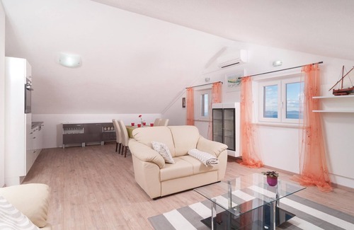Donji Humac House | 5 bedroom stunning home in Donji Humac