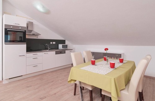 Donji Humac House | 5 bedroom stunning home in Donji Humac