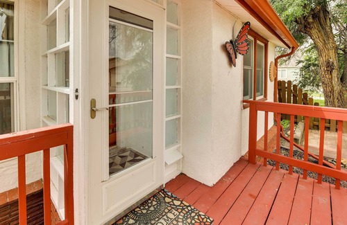Torrington House | 5 bedroom Torrington home,sleep 8, 2 fireplaces, Torrrington, WY retreat