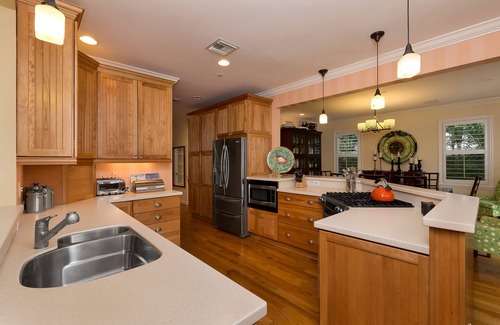 Captiva House | 5-bedroom vacation home in the Village with just a short walk to Captiva Beach!
