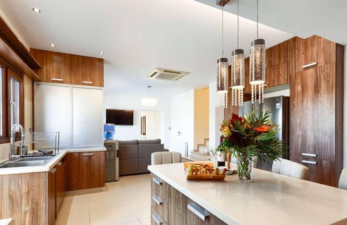 Prodromi Villa | 5 bedroom villa with games room and private pool