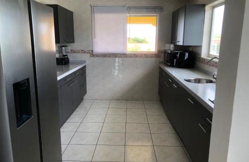Grote Berg House | 5 Bedroom Villa with Swimming Pool in Curaçao