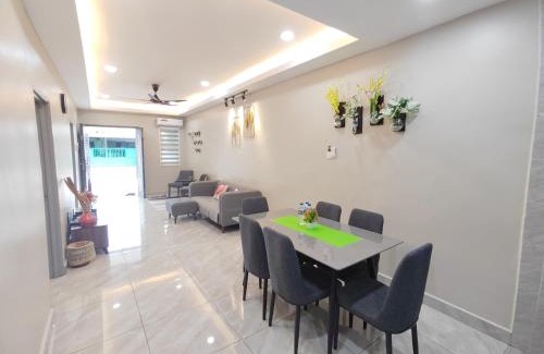 Seremban House | 5 Blossom Loveu Homestay