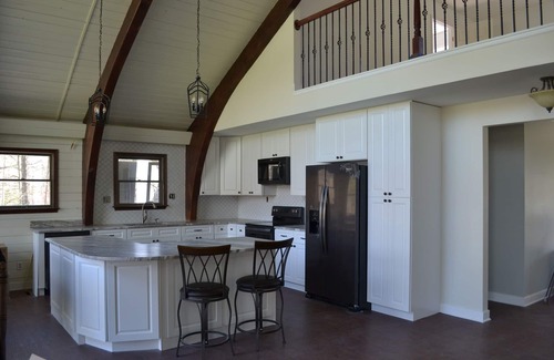 Bumpass House | 5 BR 3 BA -300ft waterfront W/Dock, Pvt Boat ramp, Beachfront Paradise