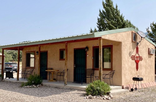 Glenwood House | #5 Casita Victorio at the Catwalk, 1 BdRm Casita Kitchentte