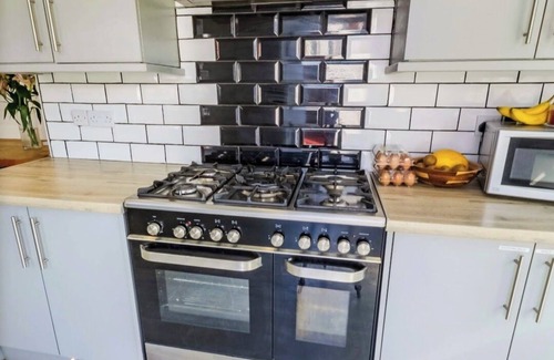 Hartlepool House | 5 double bedrooms all with en-suites, PPE room for offshore workers, games room