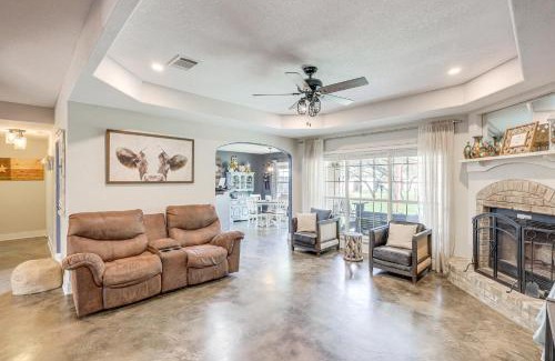 Morgans Point Resort House | 5 Mi to Belton Lake Peaceful Home with Hot Tub