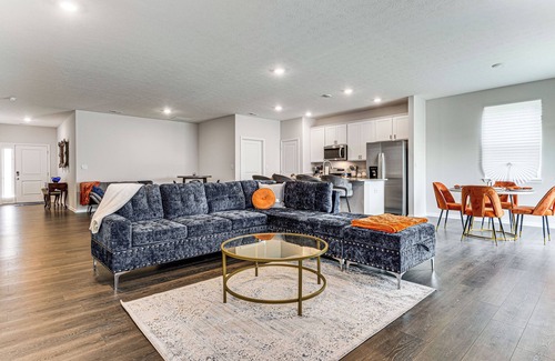 Maxwell House | 5 Mi to Fort Harrison: Home w/Pool Access!