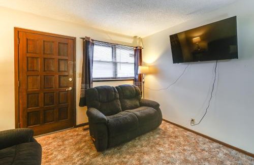 Hutchinson Apartment | 5 Mi to Hutchinson Attractions Cozy Apt