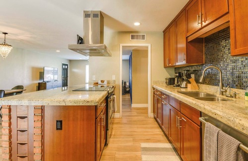 Scottsdale Estates Nine House | *5 Mins to Old Town!* | Private Pool and Backyard