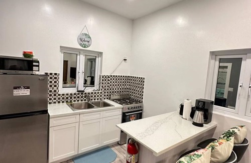 Great Exuma Cottage | 5 mins walk or rent a bike to ride to Turtle Beach.