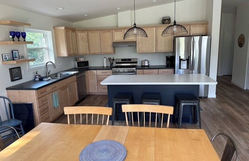 Jacksonport House | 5 minute walk to sand beach & restaurants, sleeps 8, 1.5 acres, in Jacksonport