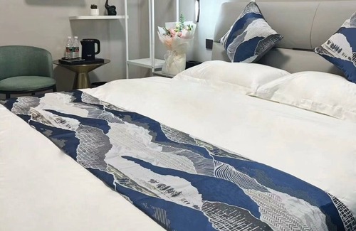 Chencang District Apartment | 5 minutes to Shigu Mountain and Sun City, with convenient transportation around