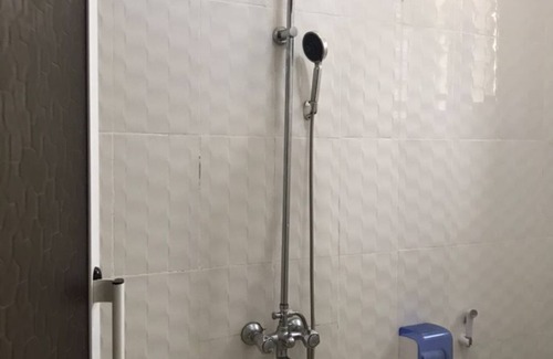 Mwanza Apartment | 5 minutes to town ! Isamilo, Two bedroomed furnished apartment!