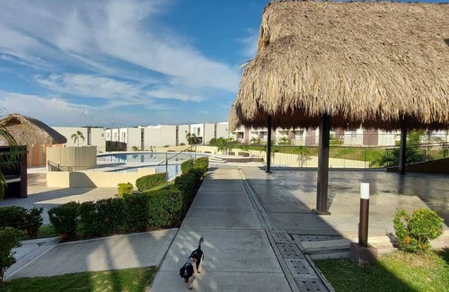 Flandes House | 5 minutos de Girardot, casa nuenva amoblada con aire acondicionado