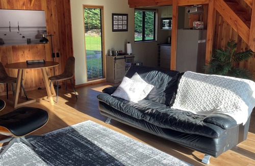 Dannevirke Apartment | 5 Peaks Dannevirke Peaceful Guest Suite