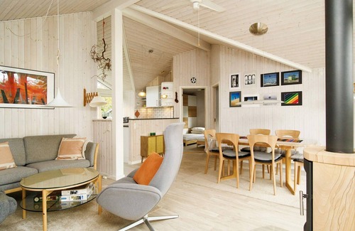 Olsted House | 5 person holiday home in Ølsted