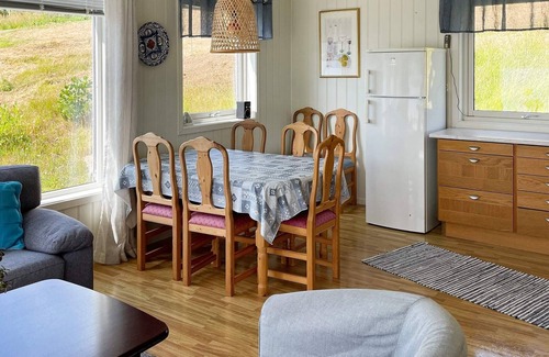 Averoy House | 5 person holiday home in averøy