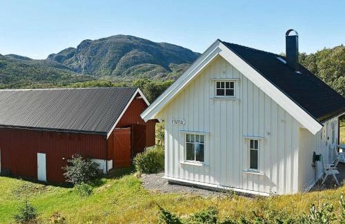 Oksvoll House | 5 person holiday home in Oksvoll
