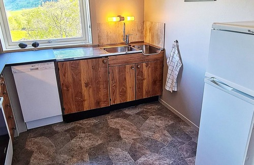 Hoyanger Apartment | 5 person holiday home in Bjordal