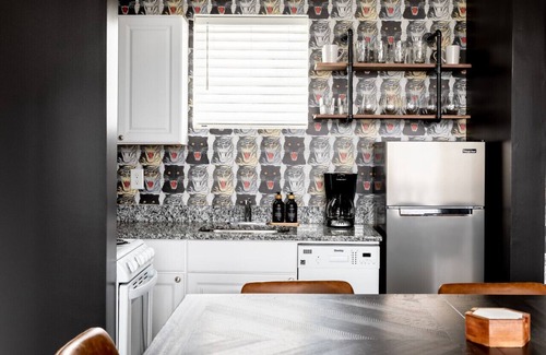 Maxwell Apartment | 5 Points Retreat in East Nashville - Walk to Restaurants, Bars & Music