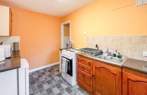 Sandhurst House | 5 Rose Cottages