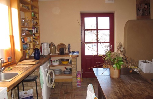 Wangelin Apartment | 5 small rooms - and a large kitchen for all - house "Lehmkloster" at the Wangeliner garden with 5 single rooms