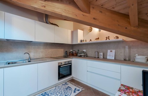 Pralboino Other | 5) Spacious Apartment in Agriturismo with Two Terraces and Panoramic View