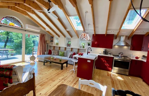 Lower Ohio Cottage | 5 star cottage, private, 62 acres, lakefront, hot tub, boat, sauna, pet-friendly