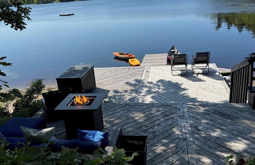 Lower Ohio Cottage | 5 star cottage, private, 62 acres, lakefront, hot tub, boat, sauna, pet-friendly
