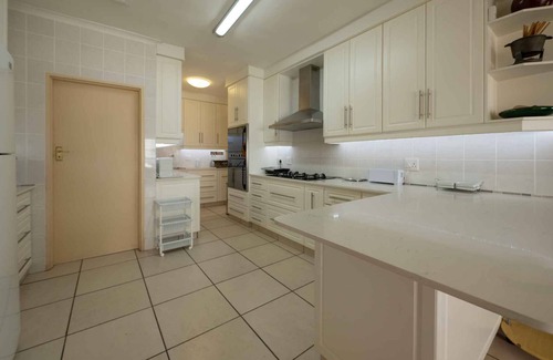 Velddrif House | 5-Star Graded Self-Catering Accommodation in Port Owen