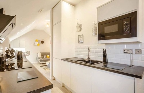 Castleside House | 5 star luxury cottages with outdoor hot tub