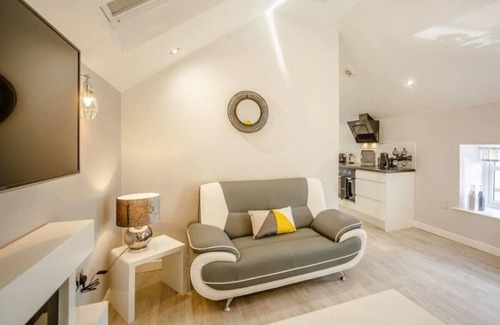 Castleside House | 5 star luxury cottages with outdoor hot tub