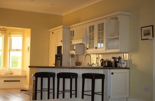 Burren House | 5 Star Luxury Home with Sea & Burren Mountain Views, New Quay, Co Clare