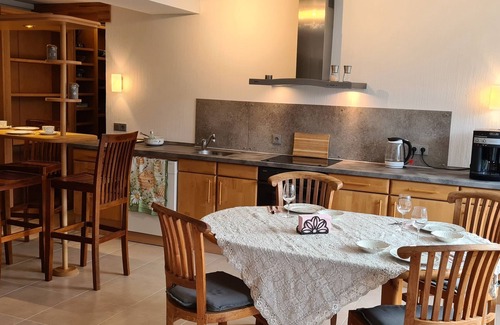Halle Condo | 5-star vacation apartment "Hedfan" in Cnauceltaidd
