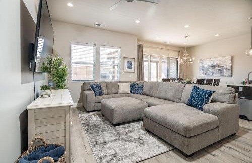 Washington County House | 50-51| 2 Homes Together in St. George with Private Hot Tub