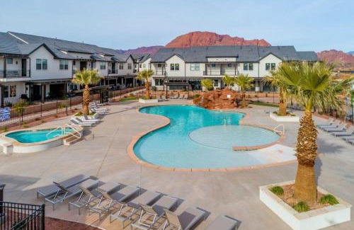 Washington County House | 50-51| 2 Homes Together in St. George with Private Hot Tub