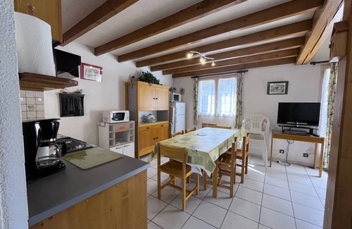 Cauterets Apartment | 50 m² Apartment ∙ 3 bedrooms ∙ 6 guests