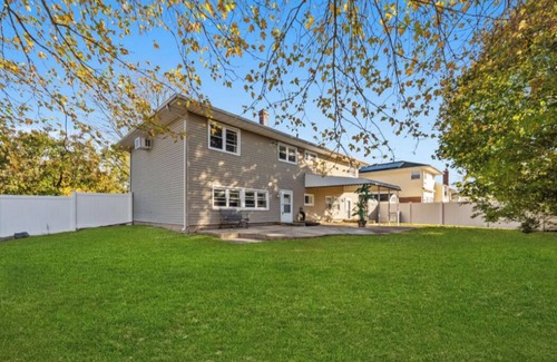 Deer Park Apartment | 50% off 4bedrooms+2baths+living rooms+kitchen+dinning room+family room+ backyard