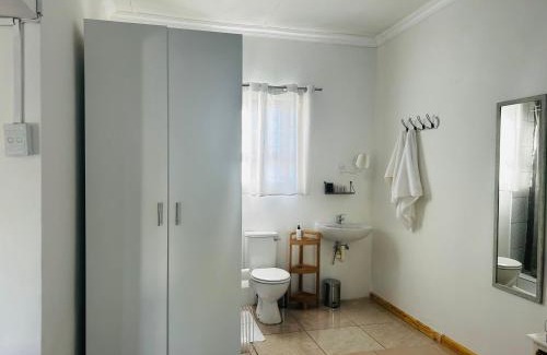 King William's Town Apartment | 50 on Alice