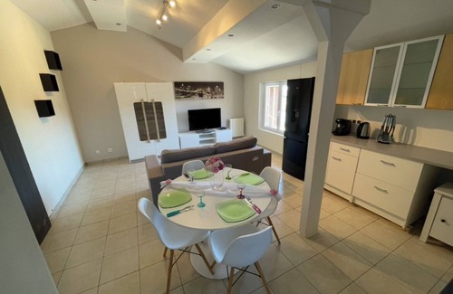 Vaugneray Apartment | 50 sqm apartment in Vaugneray - Quiet, nature and comfort 18 km from Lyon