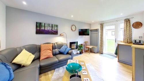 Saint Erth Praze House | 50 Trevithick Court, Tolroy Manor