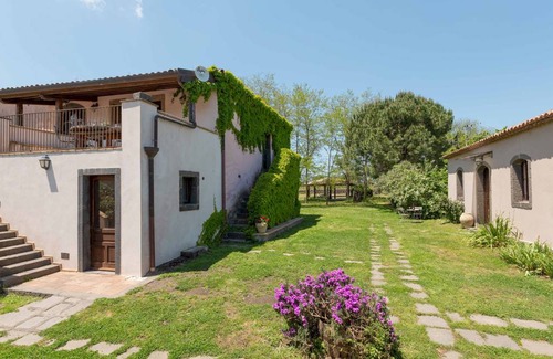 Rovittello Villa | 500 m² Villa ∙ 8 bedrooms ∙ 16 guests